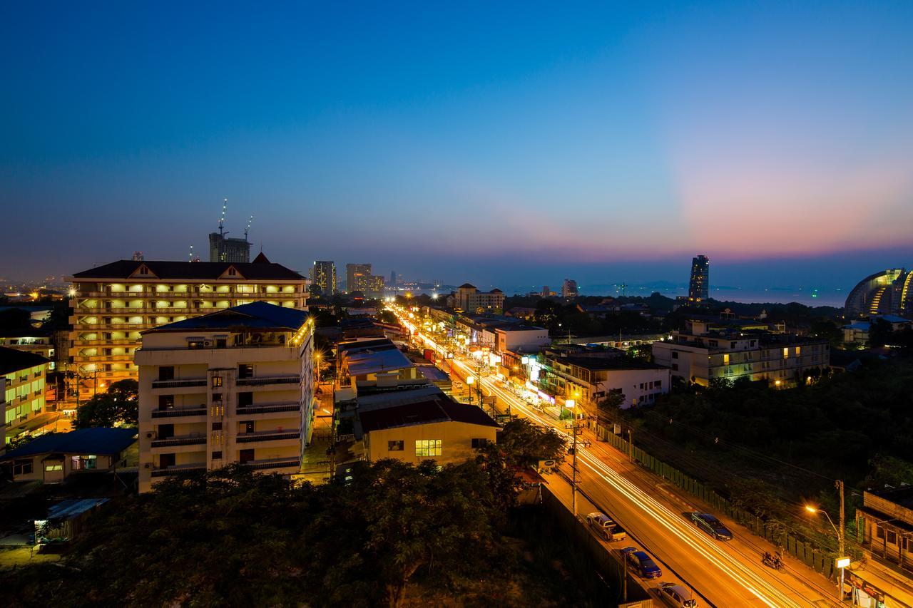 Aiyara Palace Hotel Pattaya Luaran gambar